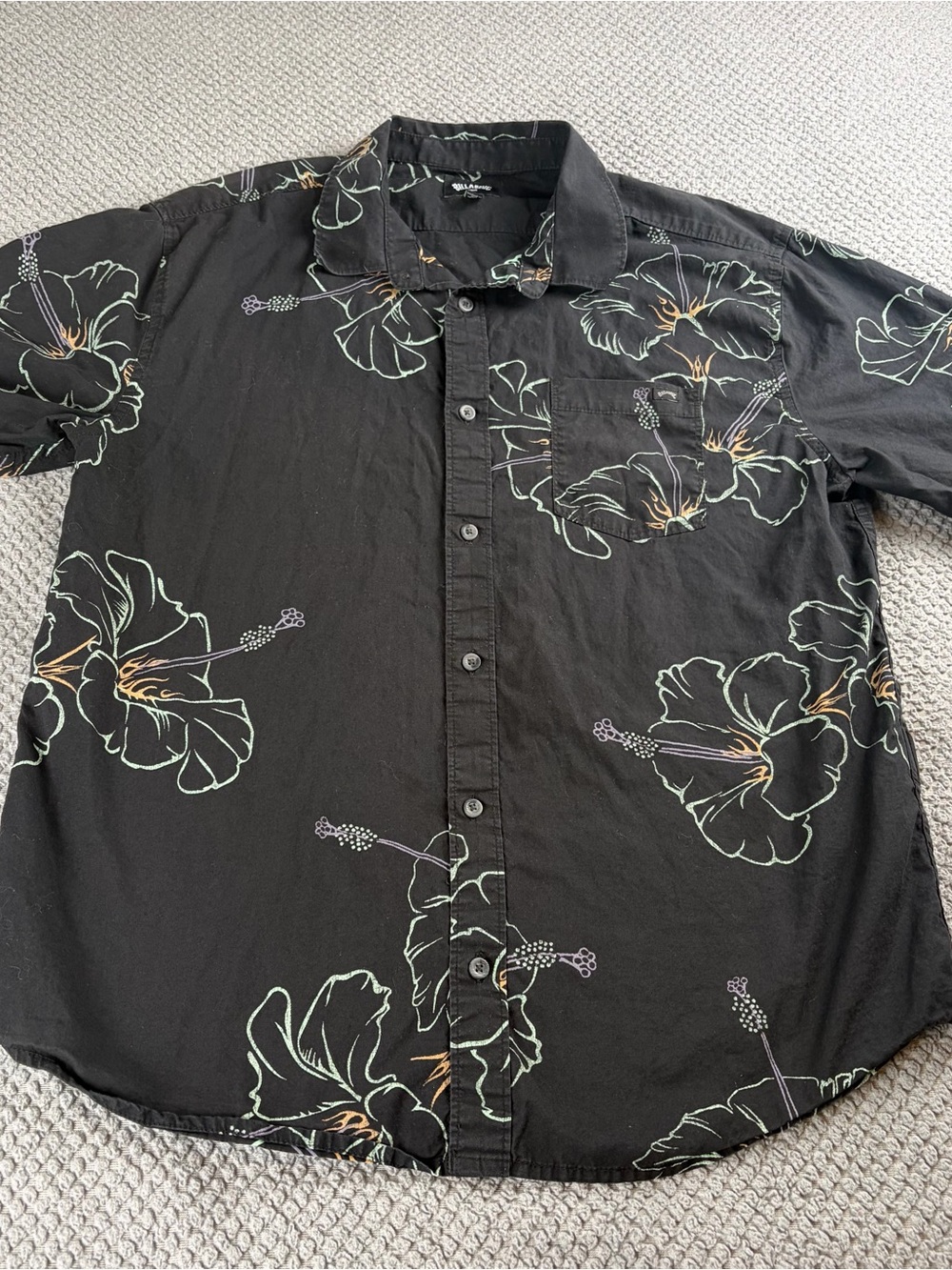 Billabong Black Floral Short-Sleeve Button-Down Shirt